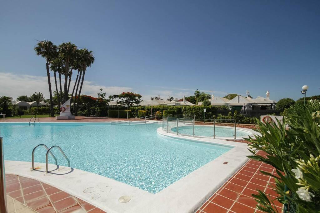 cozy&modern bungalow w/private garden bbq+wifi Maspalomas  Exterior foto